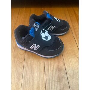 New Balance 574 Toddler Black/Teal/White Wide Soccer Sneaker Size 5.5W. F11‎